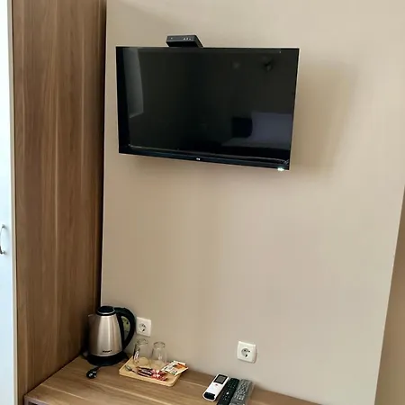 Balkan Aparts היסריה