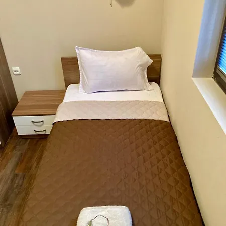 בית הארחה Balkan Aparts 3*