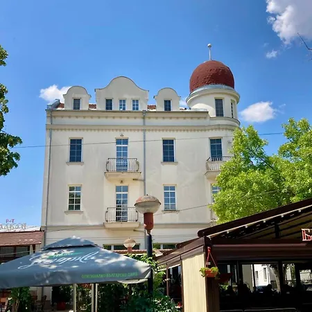 Balkan Aparts Pensionat 3*