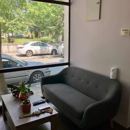 Balkan Aparts בית הארחה היסריה