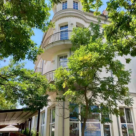 Balkan Aparts Chisarja